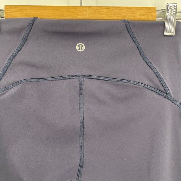 Lululemon Train Times Crop Navy Sz 6 - Picture 5 of 6